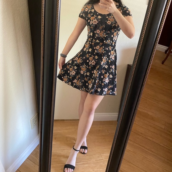 Floral Dress - Picture 1 of 4